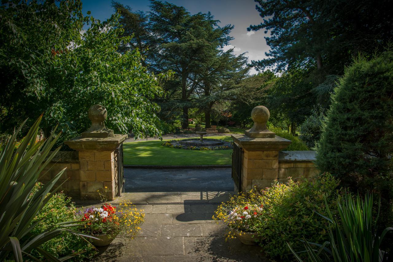 Fischers Baslow Hall - Chatsworth Exterior photo